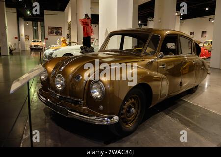 1947 TatraT87 al museo dell'automobile di Málaga, Spagna. Foto Stock