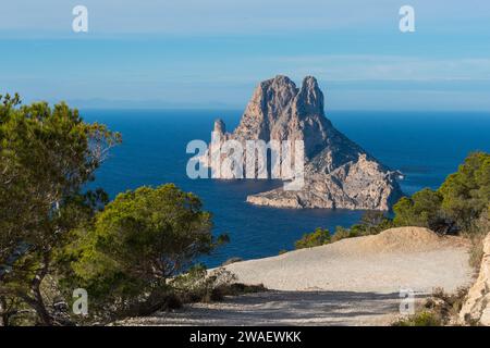 Isola di es Vedrá al mattino presto e nel tardo pomeriggio, Ibiza Foto Stock