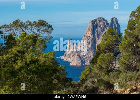 Isola di es Vedrá al mattino presto e nel tardo pomeriggio, Ibiza Foto Stock