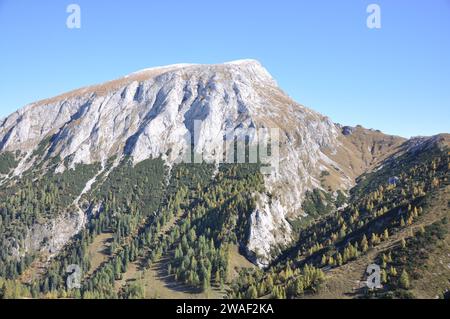 Panorama alpino nei pressi di Berchtesgaden e Schonau nel Land Berchtesgadener in Baviera, Germania Foto Stock