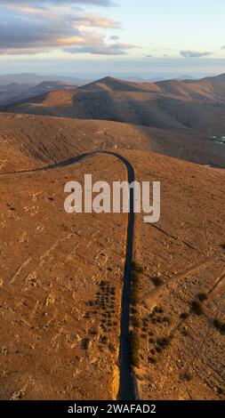 Vista aerea delle montagne di Fuerteventura in Spagna Foto Stock