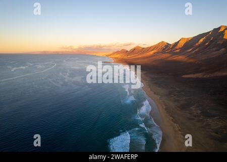 Vista aerea della spiaggia di Cofete a Fuerteventura Foto Stock