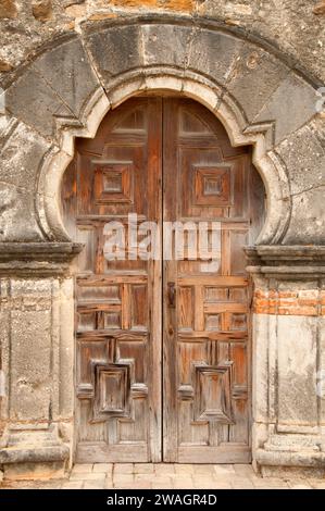 Porta della chiesa della missione Espada, San Antonio Missions National Historic Park, Texas Foto Stock