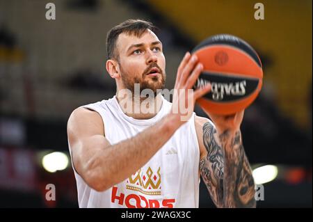 Pireo, Grecia. 4 gennaio 2024. 20 Donatas Motiejunas di AS Monaco durante l'Eurolega, Round 19, match tra Olympiakos Pireo e AS Monaco allo Stadio Pace e amicizia il 4 gennaio 2024, nel Pireo, in Grecia. Credito: Agenzia fotografica indipendente/Alamy Live News Foto Stock