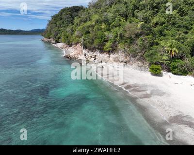 Immortalando lo splendore della costa: Splendide foto di Playa Quesera, la tranquilla bellezza del mare della Costa Rica Foto Stock