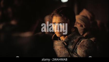 DATA DI USCITA: 1° marzo 2024. TITOLO: STUDIO: Warner Bros. DIRETTORE: Denis Villeneuve. TRAMA: Paul Atreides si unisce a Chani e ai Fremen mentre cerca vendetta contro i cospiratori che hanno distrutto la sua famiglia. PROTAGONISTA: ZENDAYA nel ruolo di Chani. (Immagine di credito: © Warner Bros./Entertainment Pictures/ZUMAPRESS.com) SOLO PER USO EDITORIALE! Non per USO commerciale! Foto Stock