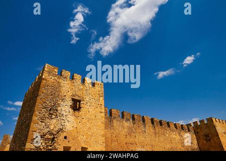 Grandangolo, torri della fortezza, mura della fortezza, Frangokastello, fortezza veneziana, castello fortezza, Sfakia, Creta Occidentale, costa meridionale, isola di Foto Stock