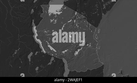 Tanzania evidenziata su una mappa di elevazione a Bilevel con laghi e fiumi Foto Stock