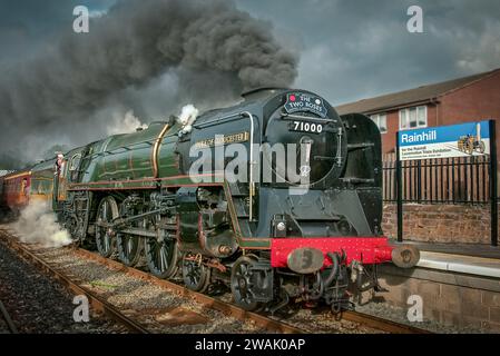 Locomotiva a vapore Duke of Gloucester presso la stazione di Rainhill hmoe delle Rainhill Trials, dove le ferrovie a vapore sono davvero iniziate Foto Stock