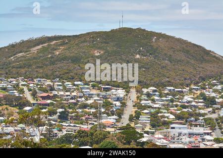 Vista sulle strade residenziali di Mount Clarence/Corndarup nella città di Albany, nella grande regione meridionale dell'Australia Occidentale. Foto Stock