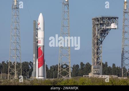 Cape Canaveral, USA. 5 gennaio 2024. Il 5 gennaio a metà mattinata ULA lancia il nuovo razzo Vulcan con motori Blue Origin su SLC-41 per un tentativo di lancio del lunedì mattina alle 2:18 dell'8 gennaio 2023 Cape Canaveral Florida USA Contea di Brevard (foto di Scott Schilke/Sipa USA) credito: SIPA USA/Alamy Live News Foto Stock