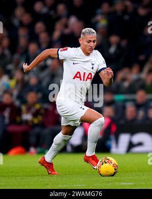 Richarlison del Tottenham Hotspur durante la partita del terzo turno della Emirates fa Cup al Tottenham Hotspur Stadium di Londra. Data immagine: Venerdì 5 gennaio 2024. Foto Stock