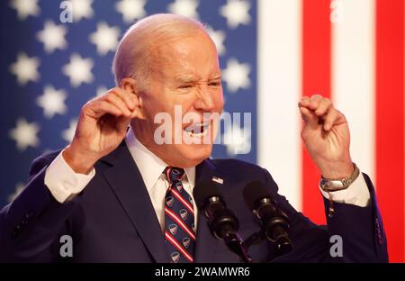 Blue Bell, Stati Uniti. 5 gennaio 2024. Il presidente Joe Biden fa commenti sull'attacco del Campidoglio del 2021 avvenuto a Washington, DC, al Montgomery County Community College vicino a Valley Forge, Pennsylvania, venerdì 5 gennaio 2024. Foto di John Angelillo/UPI Credit: UPI/Alamy Live News Foto Stock