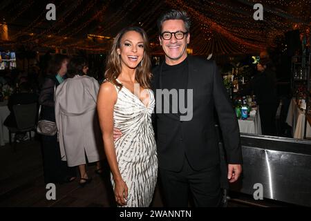 Eva LaRue e Jon Hamm alla cena della Golden Globe Foundation tenutasi al Beverly Hilton il 5 gennaio 2024 a Beverly Hills, California. Foto Stock