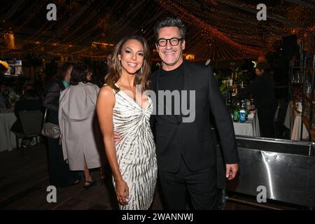 Eva LaRue e Jon Hamm alla cena della Golden Globe Foundation tenutasi al Beverly Hilton il 5 gennaio 2024 a Beverly Hills, California. Foto Stock