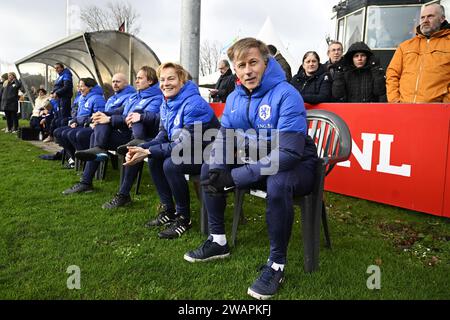 HAARLEM - allenatori vera Pauw, Andries Jonker durante il tradizionale incontro di Capodanno con le ex internazionali della squadra femminile olandese al Royal HFC. ANP OLAF KRAAK paesi bassi fuori - belgio fuori Foto Stock