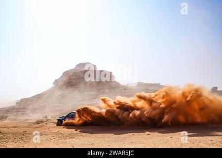 205 YACOPINI Juan Cruz (arg), OLIVERAS CARRERAS Daniel (spa), Overdrive Racing, Toyota Hilux, FIA Ultimate, FIA W2RC, azione durante la prima fase della Dakar 2024 del 6 gennaio 2024 tra al-Ula e al Henakiyah, Arabia Saudita Foto Stock