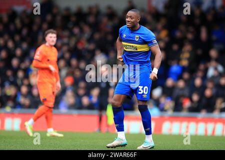 Londra, Regno Unito. 6 gennaio 2024. Paul Kalambayi dell'AFC Wimbledon visto durante il terzo turno di fa Cup tra l'AFC Wimbledon e l'Ipswich Town a Plough Lane, Londra, il 6 gennaio 2024. Foto di Carlton Myrie. Solo per uso editoriale, licenza necessaria per uso commerciale. Nessun utilizzo in scommesse, giochi o pubblicazioni di un singolo club/campionato/giocatore. Credito: UK Sports Pics Ltd/Alamy Live News Foto Stock