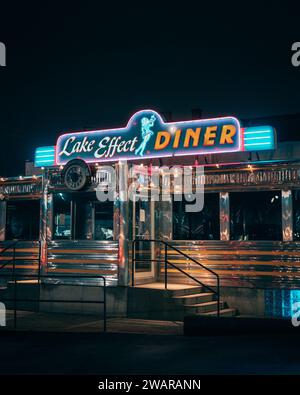 Insegna Lake Effect Diner di notte, Buffalo, New York Foto Stock