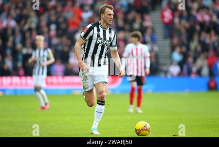 Sunderland sabato 6 gennaio 2024. Dan Burn del Newcastle United durante la partita di fa Cup del terzo turno tra Sunderland e Newcastle United allo Stadium of Light, Sunderland, sabato 6 gennaio 2024. (Foto: Michael driver | mi News) crediti: MI News & Sport /Alamy Live News Foto Stock