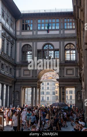 FIRENZE, ITALIA - 21 SETTEMBRE 2023 - il famoso museo degli Uffizi nel centro di Firenze Foto Stock