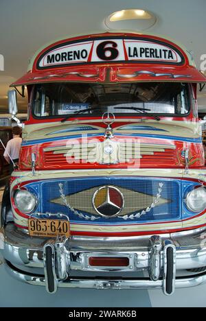 Stoccarda, Germania - 28 agosto 2010: Un autobus Mercedes-Benz del 1969 lo 1112 che apparteneva alla compagnia di autobus la Perlita, da Buenos Aires, Argentina al Mer Foto Stock