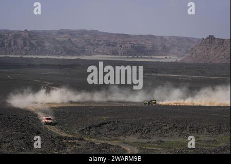 205 YACOPINI Juan Cruz (arg), OLIVERAS CARRERAS Daniel (spa), Overdrive Racing, Toyota Hilux, FIA Ultimate, FIA W2RC, azione durante la prima fase della Dakar 2024 del 6 gennaio 2024 tra al-Ula e al Henakiyah, Arabia Saudita Foto Stock