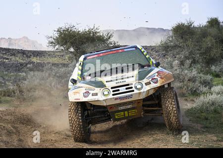 218 HAN Wei (chn), ma li (chn), Hanwei Motorsport Team, HW2024 foderato rosso, FIA Ultimate, azione durante la prima fase della Dakar 2024 del 6 gennaio 2024 tra al-Ula e al Henakiyah, Arabia Saudita Foto Stock