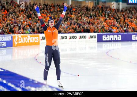 Heerenveen, Paesi Bassi. 6 gennaio 2024. HEERENVEEN, PAESI BASSI - 6 GENNAIO: Antoinette Rijpma-De Jong gareggia sui 1500 m delle donne durante i campionati europei di pattinaggio di velocità ISU a Thialf il 6 gennaio 2024 a Heerenveen, Paesi Bassi. (Foto di Douwe Bijlsma/Orange Pictures) credito: dpa/Alamy Live News Foto Stock