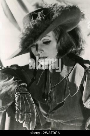 L'attrice svedese Greta Garbo nel film Queen Christina, USA 1933 Foto Stock