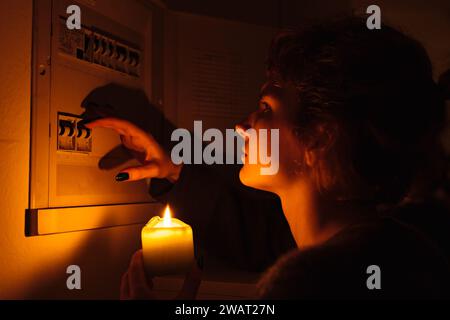 Guasto del contatore elettrico. Blackout, niente elettricità Foto Stock