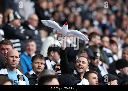 Sunderland, Regno Unito. 6 gennaio 2024. I tifosi del Newcastle United durante la partita di fa Cup allo Stadium of Light, Sunderland. Il credito fotografico dovrebbe leggere: Nigel Roddis/Sportimage Credit: Sportimage Ltd/Alamy Live News Foto Stock