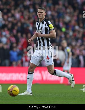 Sunderland, Regno Unito. 6 gennaio 2024. Sven Botman del Newcastle United durante la partita di fa Cup allo Stadium of Light, Sunderland. Il credito fotografico dovrebbe leggere: Nigel Roddis/Sportimage Credit: Sportimage Ltd/Alamy Live News Foto Stock