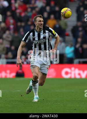 Sunderland, Regno Unito. 6 gennaio 2024. Dan Burn del Newcastle United durante la partita di fa Cup allo Stadium of Light, Sunderland. Il credito fotografico dovrebbe leggere: Nigel Roddis/Sportimage Credit: Sportimage Ltd/Alamy Live News Foto Stock