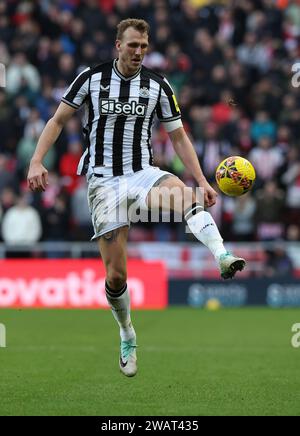 Sunderland, Regno Unito. 6 gennaio 2024. Dan Burn del Newcastle United durante la partita di fa Cup allo Stadium of Light, Sunderland. Il credito fotografico dovrebbe leggere: Nigel Roddis/Sportimage Credit: Sportimage Ltd/Alamy Live News Foto Stock