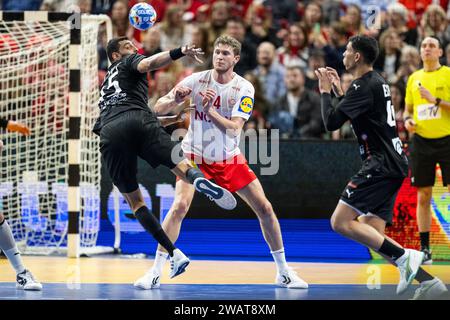 Copenhagen, Danimarca. 6 gennaio 2024. Magnus Landin (4) di Danimarca visto durante il Norlys Golden League 2024 match tra Danimarca ed Egitto alla Royal Arena di Copenaghen. (Foto: Gonzales Photo/Alamy Live News Foto Stock