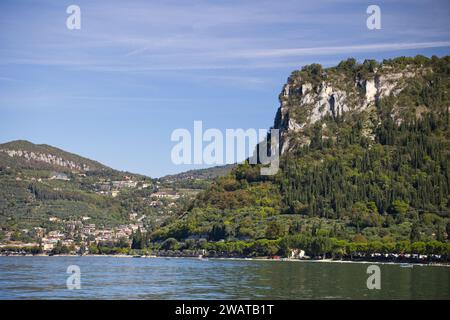 Vista su la Rocca di Garda, Italia Foto Stock