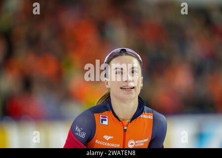 Heerenveen, Paesi Bassi. 6 gennaio 2024. HEERENVEEN, PAESI BASSI - 6 GENNAIO: Femke Kok gareggia sui 500m femminili durante i campionati europei di pattinaggio di velocità ISU a Thialf il 6 gennaio 2024 a Heerenveen, Paesi Bassi. (Foto di Douwe Bijlsma/Orange Pictures) credito: dpa/Alamy Live News Foto Stock