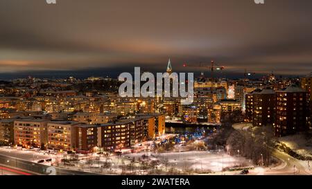 Vista invernale di Sodermalm e Hammarby Sjstad a Stoccolma, Svezia Foto Stock