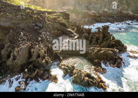 Piscina naturale Charco De la Laja nel villaggio di San Juan de la Rambla, Tenerife, Spagna Foto Stock