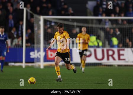 Newport, Regno Unito. 6 gennaio 2024. Alexander Palmer Houlden della contea di Newport in azione. Emirates fa Cup, 3° round match, Newport County contro Eastleigh alla Rodney Parade di Newport, Galles del Sud sabato 6 gennaio 2024. Questa immagine può essere utilizzata solo per scopi editoriali. Solo per uso editoriale, foto di Andrew Orchard/Andrew Orchard fotografia sportiva/Alamy Live news credito: Andrew Orchard fotografia sportiva/Alamy Live News Foto Stock