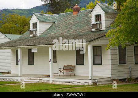 Silvicoltura Fire Office (casa a castello), Ninemile rimontare il magazzino e la stazione di Ranger, Lolo National Forest, Montana Foto Stock