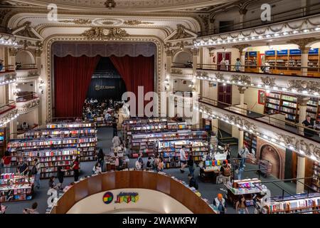 El Ateneo Grand Splendid Bookshop, Buenos Aires, Argentina. Votata costantemente come una delle librerie più belle del mondo. Foto Stock