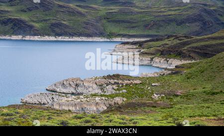 Formazioni trombolite del lago Sarmiento, Parco Nazionale Torres del Paine, Cile Foto Stock