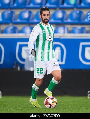 Vitoria, Spagna. 6 gennaio 2024. ISCO Alarcon del Real Betis in azione durante il round della Copa El Rey 32 match tra il Deportivo Alaves e il Real Betis Balompie al Mendizorrotza Stadium il 6 gennaio 2024 a Vitoria, in Spagna. Credito: Cesar Ortiz Gonzalez/Alamy Live News Foto Stock