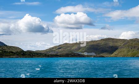 Explora Hotel, Lago Pehoe, Parco Nazionale Torres del Pain, Cile Foto Stock