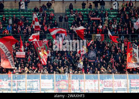 17 dicembre 2023 Milano - Italia - sport, calcio - Milano vs Monza Campionato Italiano 2023/2024 - Stadio G. Meazza - nella foto: Tifosi Monza Foto Stock