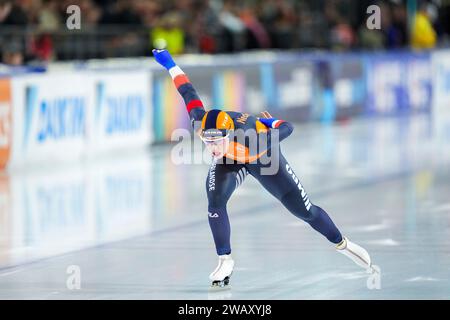 Heerenveen, Paesi Bassi. 7 gennaio 2024. HEERENVEEN, PAESI BASSI - 7 GENNAIO: Antoinette Rijpma-De Jong gareggia sui 1000 m delle donne durante i campionati europei di pattinaggio di velocità ISU a Thialf il 7 gennaio 2024 a Heerenveen, Paesi Bassi. (Foto di Douwe Bijlsma/Orange Pictures) credito: dpa/Alamy Live News Foto Stock