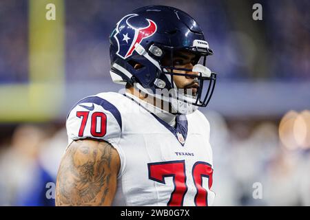 6 gennaio 2024: Il centro degli Houston Texans Juice Scruggs (70) durante la pre-partita della NFL contro gli Indianapolis Colts al Lucas Oil Stadium di Indianapolis, Indiana. John Mersits/CSM. Foto Stock