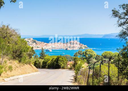 ISOLA d'ELBA, ITALIA - 28 agosto 2018: Vista panoramica della città e del porto di Portoferraio, Isola d'Elba, Toscana, Italia. Foto Stock